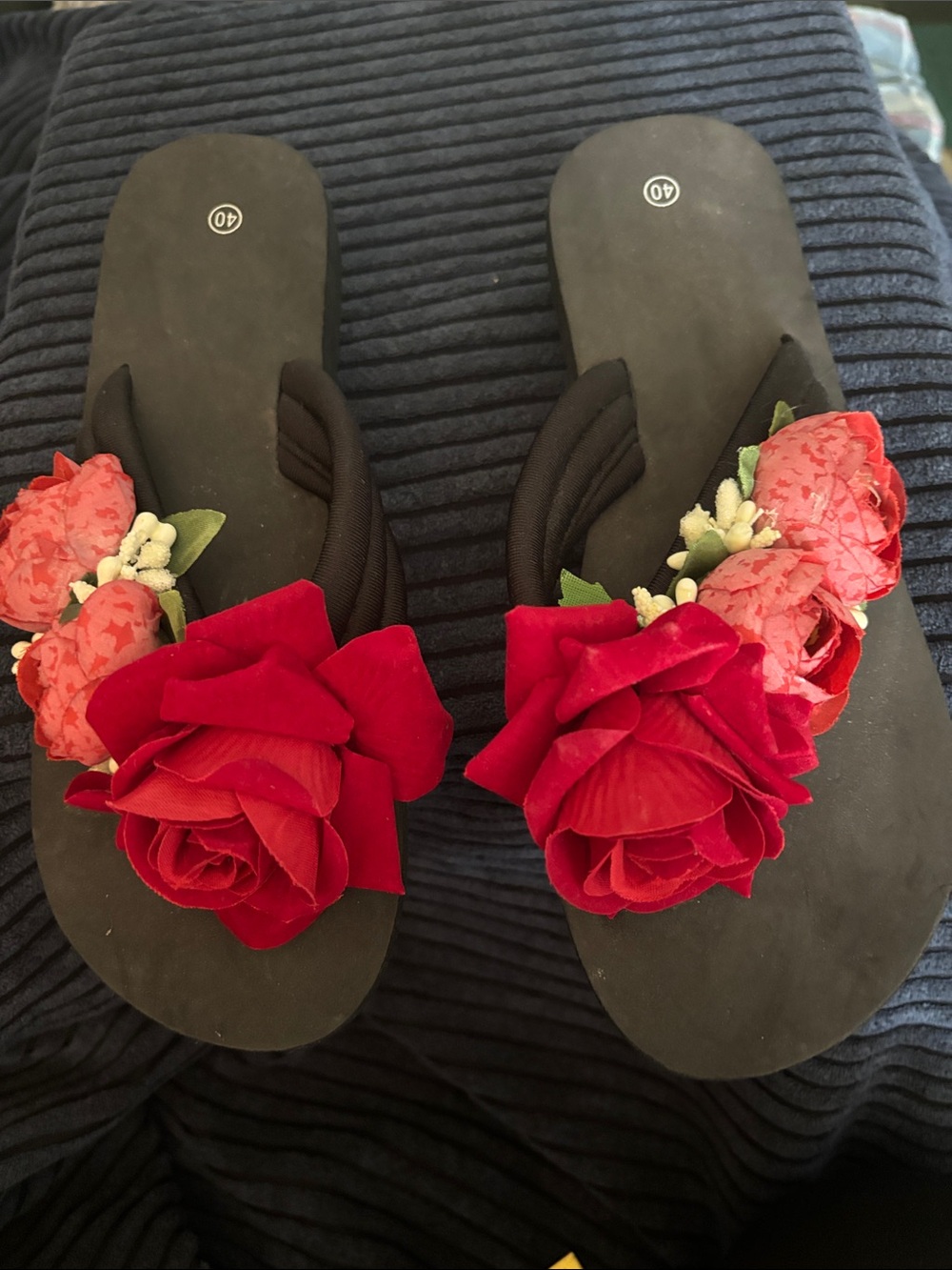 Women's Black Floral Slide Sandals with Red Rose Accents